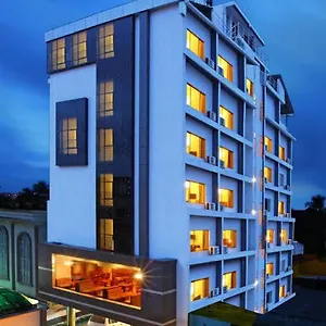 Hotel The Senate Kochi
